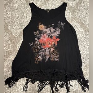 Buffalo tank with fringe